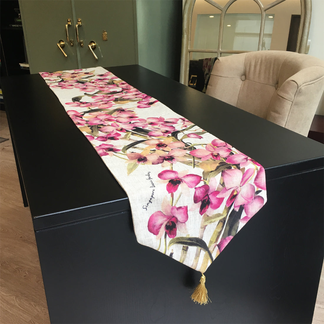 purple-orchid-table-runner